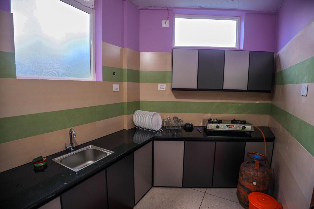 ビサーリー Zanbaq Residencyアパートホテル エクステリア 写真